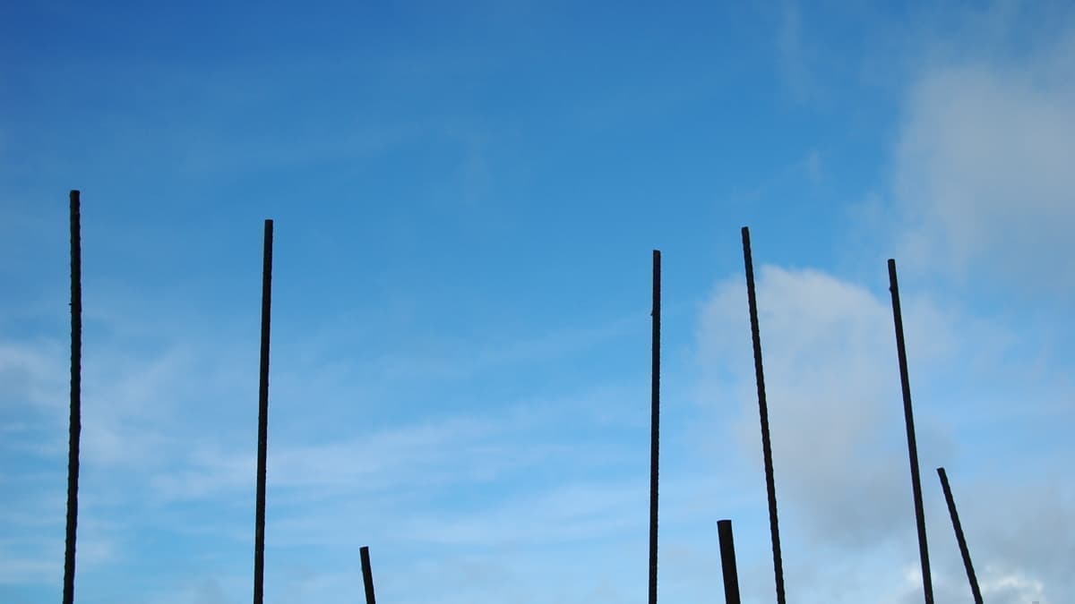 青く澄み渡る青空